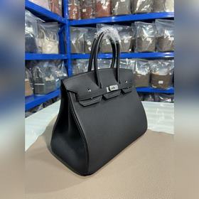 Фотографииз мастерской Birkin Platinum, черный, серебряная застеж