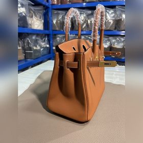 Фотографииз мастерской Birkin Platinum, золотисто-коричневая золо
