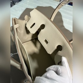 Фотографииз мастерской Birkin Platinum, молочно-белая застежка, 3