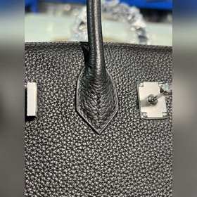 Фотографии мастерской Birkin Platinum, черный, серебряная застежк