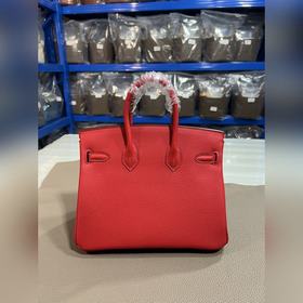 Фотографии мастерской Birkin Platinum, ярко-красная золотая засте