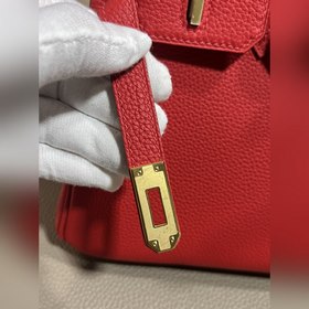 Фотографии мастерской Birkin Platinum, ярко-красная золотая засте