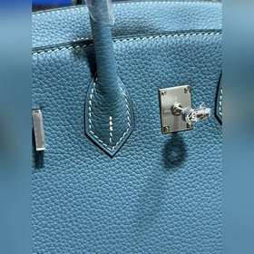 Фотографии мастерской Birkin Platinum, кожа цвета джинсового сине
