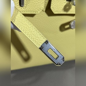 Фотографииз мастерской Birkin Platinum, желтый замок 25/30 Исполь