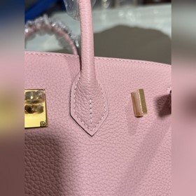 Фотографииз мастерской Birkin Platinum 3Q розово-золотая застежка