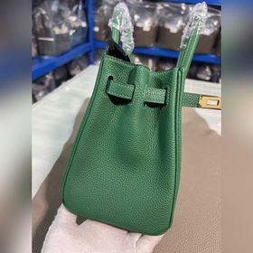 Фотографии мастерской Birkin Platinum Velvet Green Gold Buckle 25