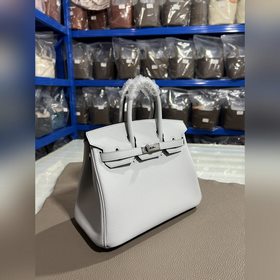 Фотографии мастерской Birkin Platinum Holy Grail Buckle 25/30 Исп