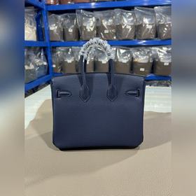 Фотографии мастерской Birkin Platinum, темно-синяя, серебряная за