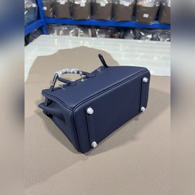 Фотографии мастерской Birkin Platinum, темно-синяя, серебряная за