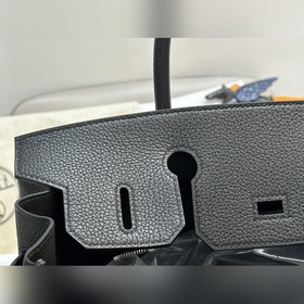 В наличии, в идеальном состоянии. В наличии, Birkin 30 см, черный