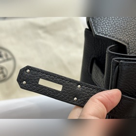 В наличии, в идеальном состоянии. В наличии, Birkin 30 см, черный