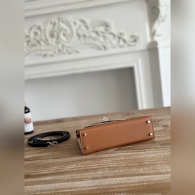 Кэлли второго поколения mini Цвет： золотисто-коричневый/молочно-