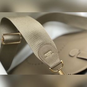 『    』 Серая куропатка с золотой застежкой Сочетание прочности