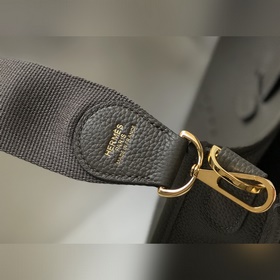 『    』 Оловянная посуда с золотой застежкой Сочетание прочност