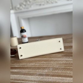 Kelly II Mini Цвет： молочный белый/фантазийный розово-фиолетовый