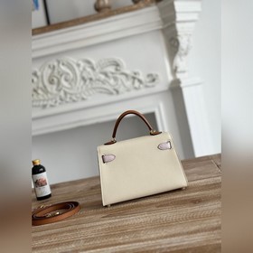 Kelly II Mini Цвет： молочно-белый/фантазийный розово-фиолетовый/