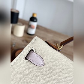 Kelly II Mini Цвет： молочно-белый/фантазийный розово-фиолетовый/
