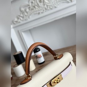 Kelly II Mini Цвет： молочно-белый/фантазийный розово-фиолетовый/
