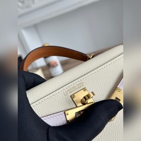 Kelly II Mini Цвет： молочно-белый/фантазийный розово-фиолетовый/