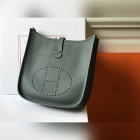 『    』 Абрикосовый зеленый с золотой застежкой Сочетание прочн