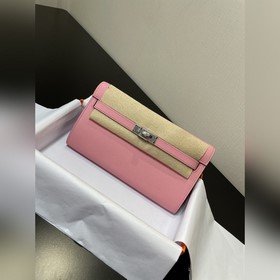 Kelly woc – популярная модель, которую стоит приобрести каждому.