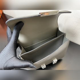 Классический цвет： серый Размер： Hermes Stewardess 18 см Импортн