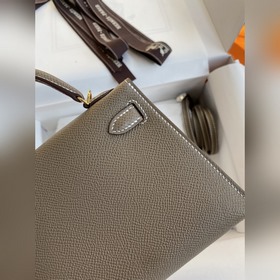 В наличии： Ручная работа, второе поколение Mini Kelly 19 см, импо