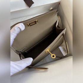В наличии： Ручная работа, второе поколение Mini Kelly 19 см, импо