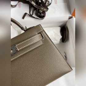 В наличии： Ручная работа, второе поколение Mini Kelly 19 см, импо