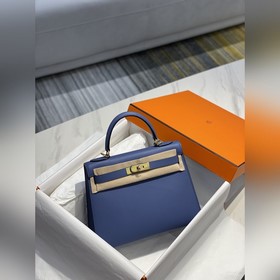 Ручная работа из восковой нити    Маджента В наше время Hermès