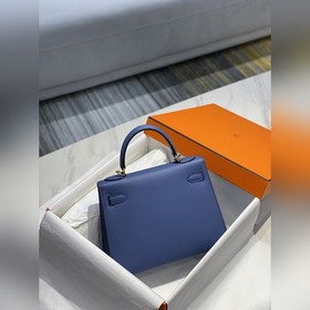 Ручная работа из восковой нити    Маджента В наше время Hermès