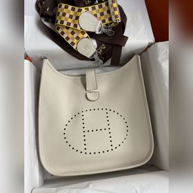 В наличии： Evelyn 28 см, импортная кожа TC, молочный белый, сереб