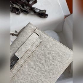 Mini Kelly второго поколения, 19 см, импортная кожа Epsom, молочн