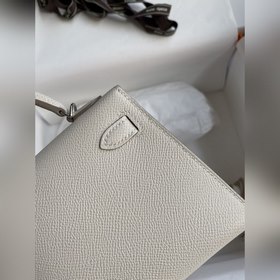 Mini Kelly второго поколения, 19 см, импортная кожа Epsom, молочн