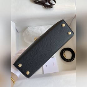 В наличии： Mini Kelly 2-го поколения, 19 см, импортная кожа Epso