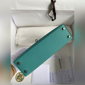 Mini Kelly второго поколения, 19 см, импортная кожа Epsom, зелены