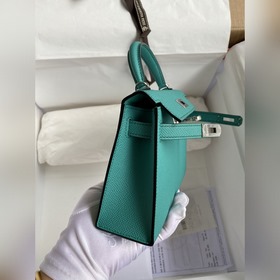 Mini Kelly второго поколения, 19 см, импортная кожа Epsom, зелены