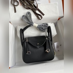 В наличии： полуручная Mini Lindy 19 см, импортная кожа TC, черный