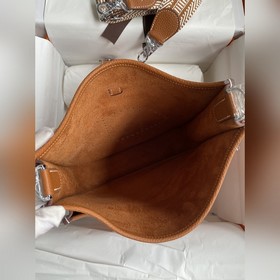 В наличии： Evelyn 28 см, импортная кожа TC, золотисто-коричневый,