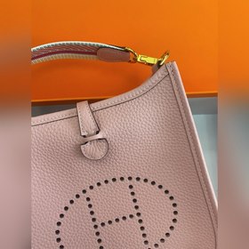 Фотография реального товара. Evelyn 3Q розово-золотая застежка, ч