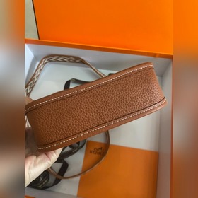 Фотография реального товара. Evelyn Gold Brown Gold Buckle, полур