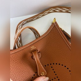 Фотография реального товара. Evelyn Gold Brown Gold Buckle, полур