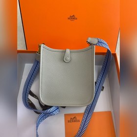 Фотография реального товара. Evelyn Pearl Grey Gold Buckle, полур