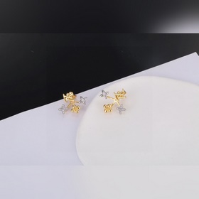 【Версия Seiko】 Серьги Louis Vuitton с буквами. Два способа ношени