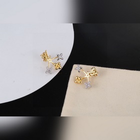 【Версия Seiko】 Серьги Louis Vuitton с буквами. Два способа ношени