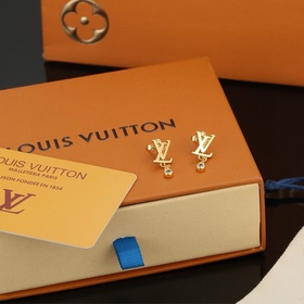 【Версия Seiko】 Серьги Louis Vuitton с буквами. Созданные с высоки