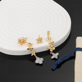 【Версия Seiko】 Серьги Louis Vuitton, изготовленные с высоким маст