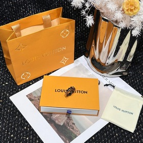 Новогодний подарок LV Louis Vuitton LIGHT кольцо M1202M, размер 