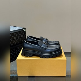 LV Louis Vuitton Baroque — модная ретро-модель для мужчин, туфли-