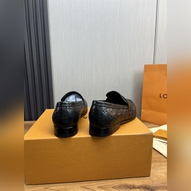 LV. Новые высококачественные кожаные туфли для бизнеса и повседне